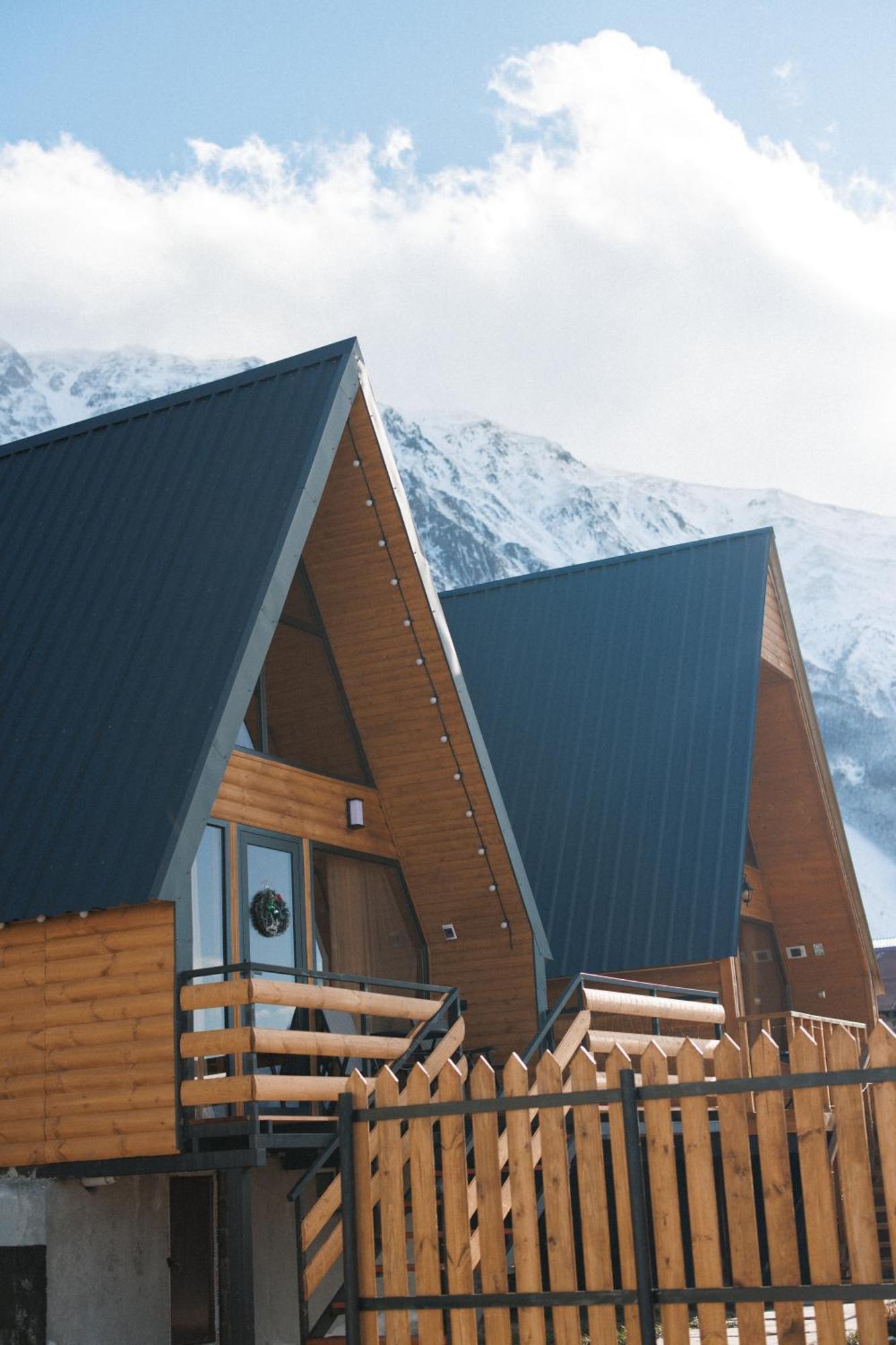 Smart Via Kazbegi Villa Buitenkant foto